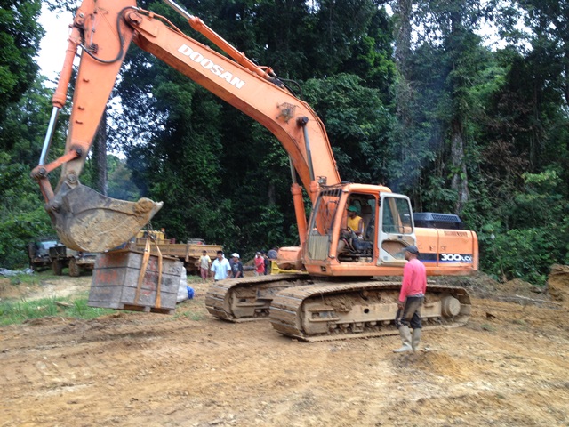 Description: D:\Gil Job Related Doc\Guyana\Guyana Photo Album\2012\Photos\04-10-12\web\1.jpg