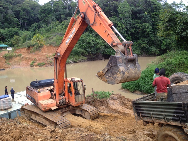 Description: D:\Gil Job Related Doc\Guyana\Guyana Photo Album\2012\Photos\04-10-12\web\6.jpg