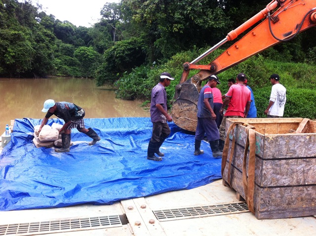 Description: D:\Gil Job Related Doc\Guyana\Guyana Photo Album\2012\Photos\04-10-12\web\14.jpg