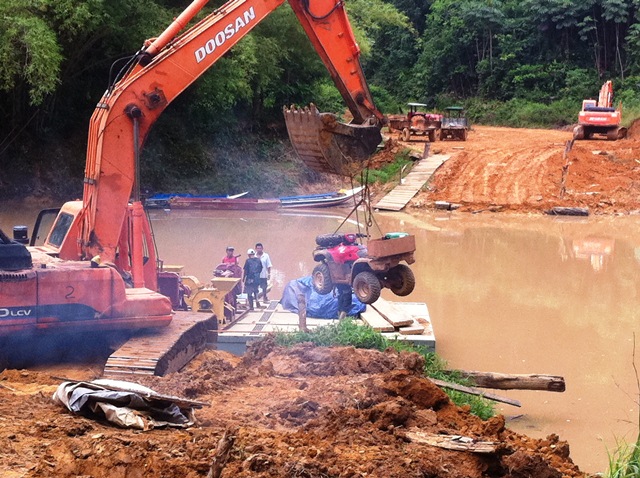 Description: D:\Gil Job Related Doc\Guyana\Guyana Photo Album\2012\Photos\04-10-12\web\15.jpg