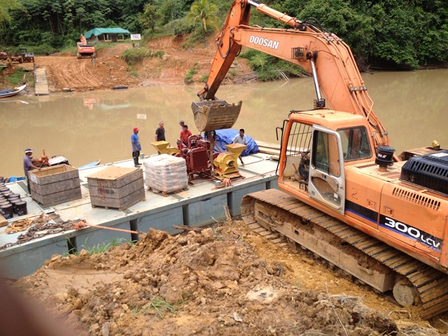 Description: D:\Gil Job Related Doc\Guyana\Guyana Photo Album\2012\Photos\04-10-12\web\22.jpg