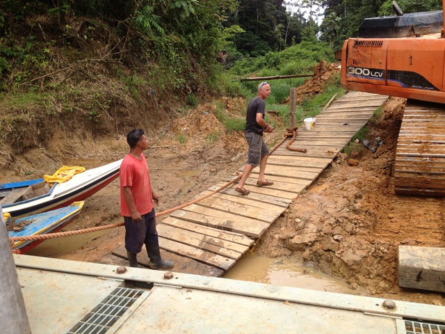 Description: D:\Gil Job Related Doc\Guyana\Guyana Photo Album\2012\Photos\04-10-12\web\27.jpg