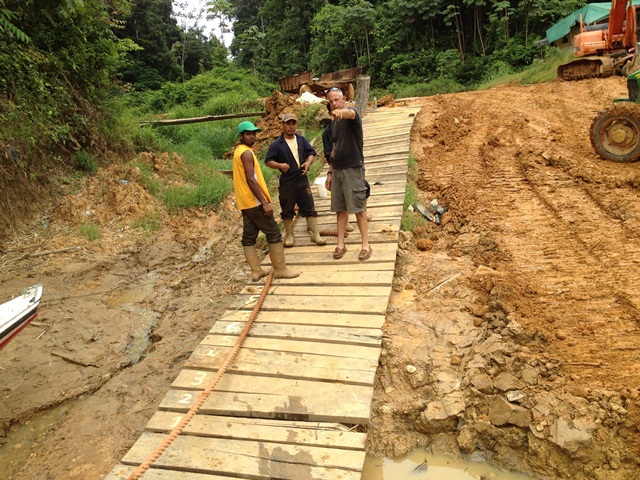 Description: D:\Gil Job Related Doc\Guyana\Guyana Photo Album\2012\Photos\04-10-12\web\30.jpg