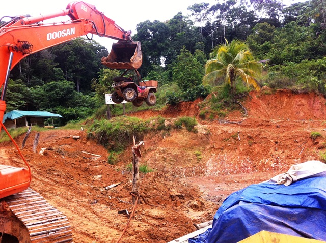 Description: D:\Gil Job Related Doc\Guyana\Guyana Photo Album\2012\Photos\04-10-12\web\33.jpg