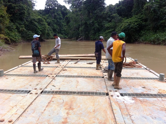 Description: D:\Gil Job Related Doc\Guyana\Guyana Photo Album\2012\Photos\04-10-12\web\35.jpg