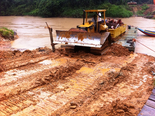 Description: D:\Gil Job Related Doc\Guyana\Guyana Photo Album\2012\Photos\04-10-12\web\45.jpg