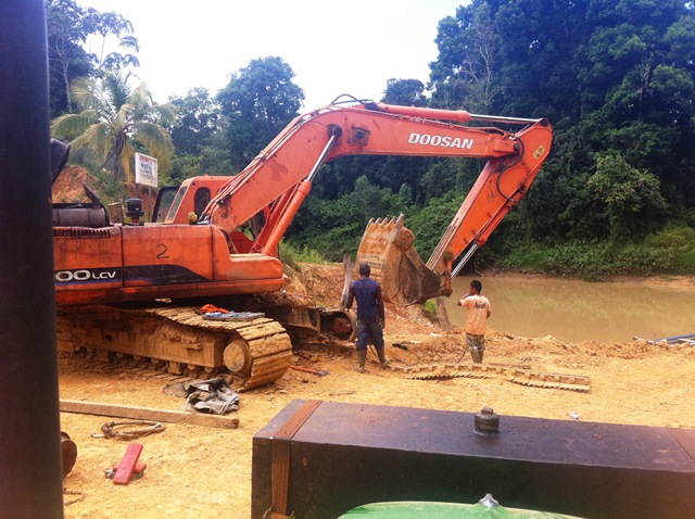 Description: D:\Gil Job Related Doc\Guyana\Guyana Photo Album\2012\Photos\04-05-12\web\2.jpg