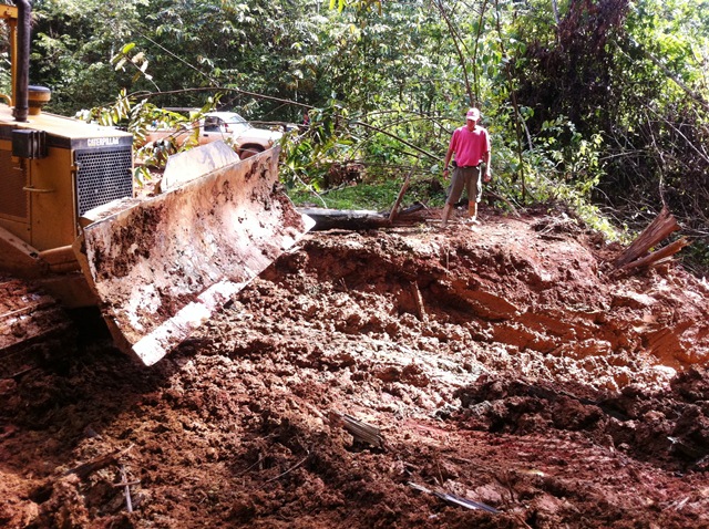 Description: D:\Gil Job Related Doc\Guyana\Guyana Photo Album\2012\Photos\04-08-12\web\21.jpg