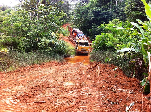 Description: D:\Gil Job Related Doc\Guyana\Guyana Photo Album\2012\Photos\04-09-12\web\23.jpg