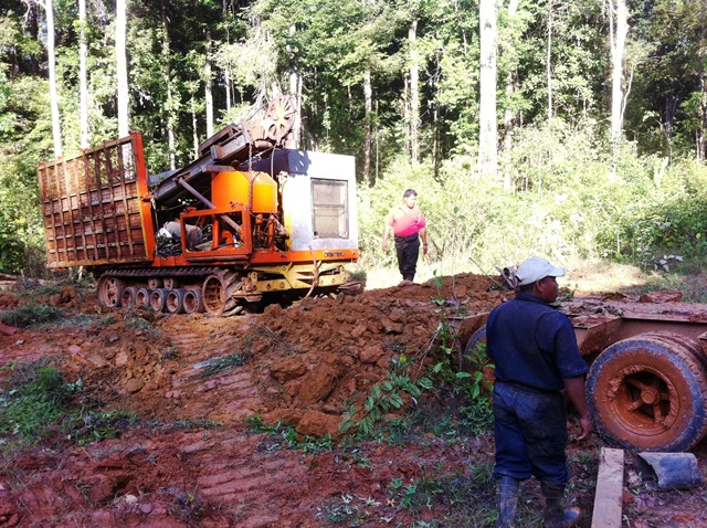 Description: D:\Gil Job Related Doc\Guyana\Guyana Photo Album\2012\Photos\04-09-12\web\41.jpg