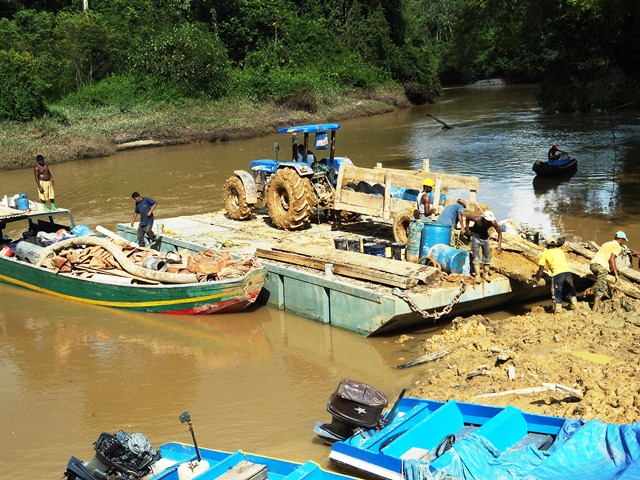 Description: D:\Gil Job Related Doc\Guyana\Guyana Photo Album\2012\02-15-12\web\3.jpg