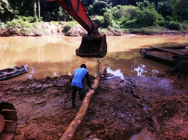 Description: D:\Gil Job Related Doc\Guyana\Guyana Photo Album\2012\02-22-12\Landing\3.jpg