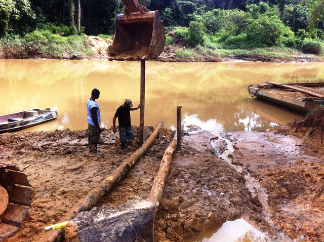 Description: D:\Gil Job Related Doc\Guyana\Guyana Photo Album\2012\02-22-12\Landing\6.jpg