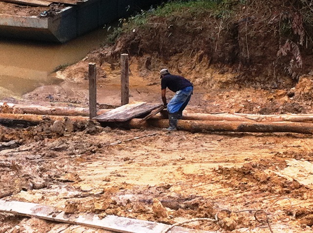 Description: D:\Gil Job Related Doc\Guyana\Guyana Photo Album\2012\02-22-12\Landing\10.jpg