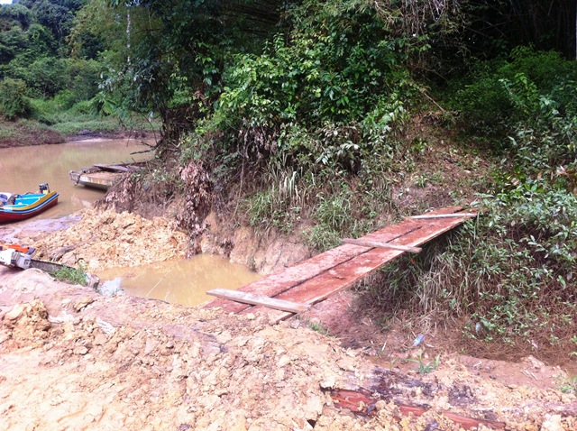 Description: D:\Gil Job Related Doc\Guyana\Guyana Photo Album\2012\02-22-12\Landing\16.jpg