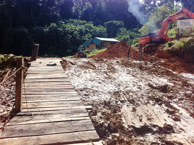 Description: D:\Gil Job Related Doc\Guyana\Guyana Photo Album\2012\02-22-12\Landing\19.jpg