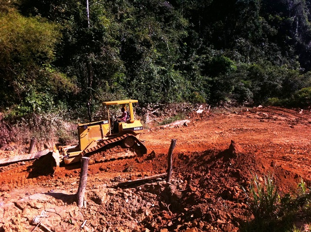 Description: D:\Gil Job Related Doc\Guyana\Guyana Photo Album\2012\02-22-12\Landing\21.jpg