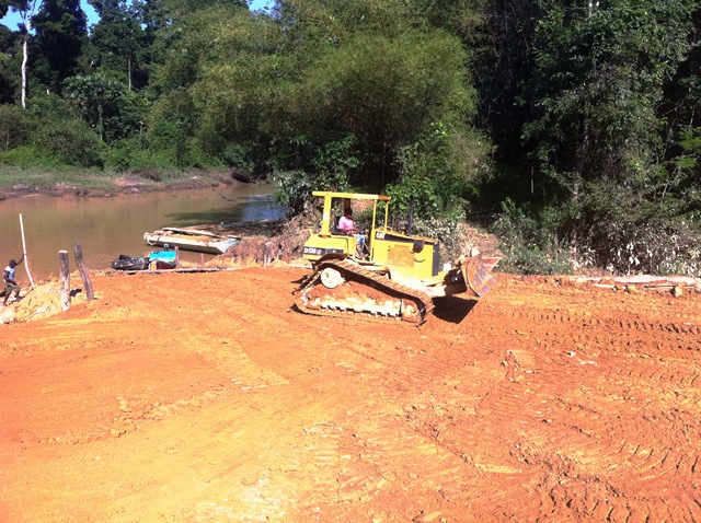 Description: D:\Gil Job Related Doc\Guyana\Guyana Photo Album\2012\02-22-12\Landing\27.jpg