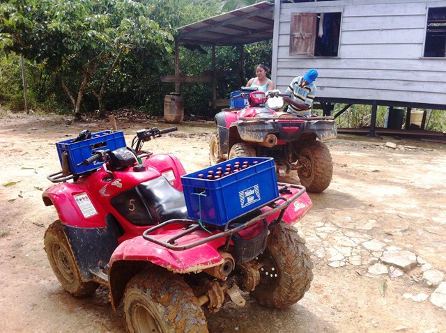 Description: D:\Gil Job Related Doc\Guyana\Guyana Photo Album\2012\02-23-12\1 With Maik at the Landing\4.jpg