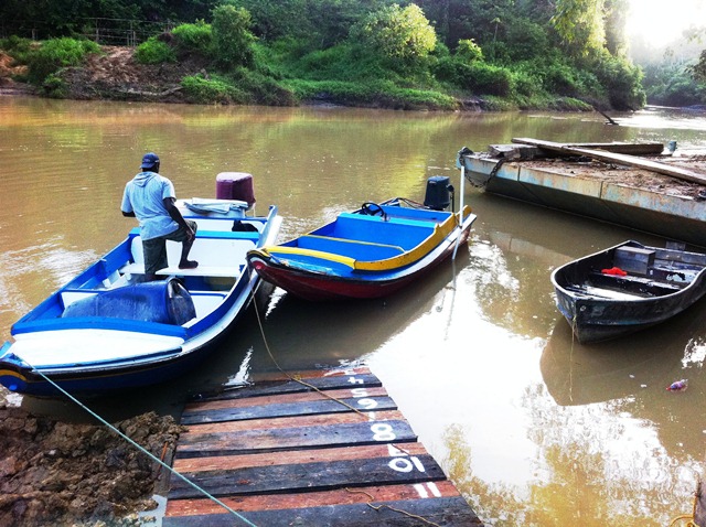 Description: D:\Gil Job Related Doc\Guyana\Guyana Photo Album\2012\02-25-12\1 Going home\5.jpg