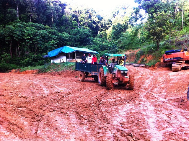 Description: D:\Gil Job Related Doc\Guyana\Guyana Photo Album\2012\02-25-12\1 Going home\6.jpg