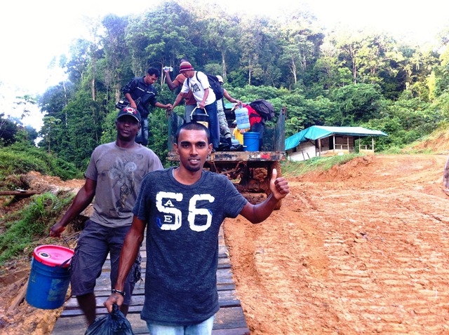 Description: D:\Gil Job Related Doc\Guyana\Guyana Photo Album\2012\02-25-12\1 Going home\7.jpg