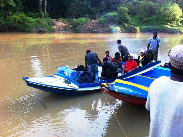 Description: D:\Gil Job Related Doc\Guyana\Guyana Photo Album\2012\02-25-12\1 Going home\10.jpg