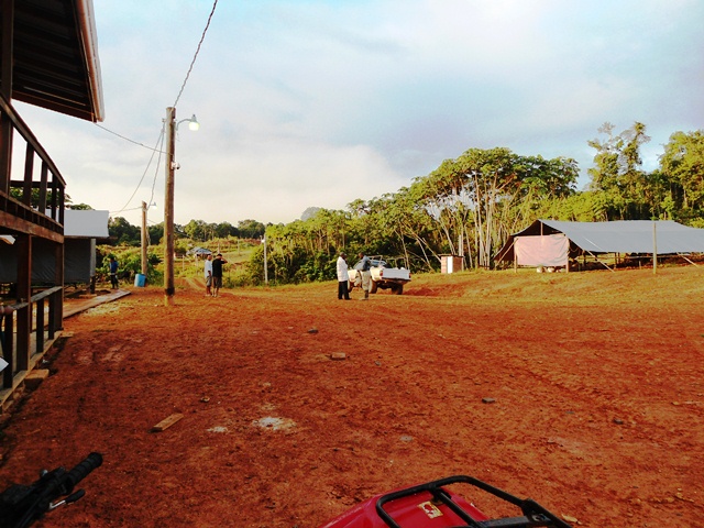 Description: D:\Gil Job Related Doc\Guyana\Guyana Photo Album\2012\02-26-12-Sam\Brain\Brain Visit\1.jpg