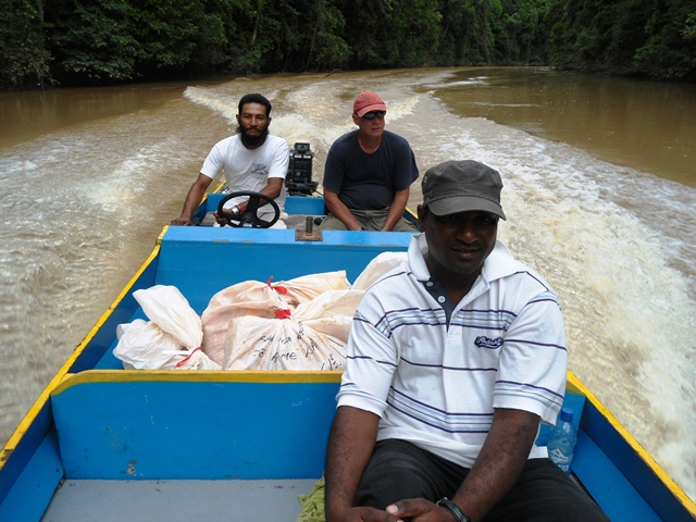 Description: D:\Gil Job Related Doc\Guyana\Guyana Photo Album\2012\02-26-12-Sam\Brain\Brain Visit\3.jpg