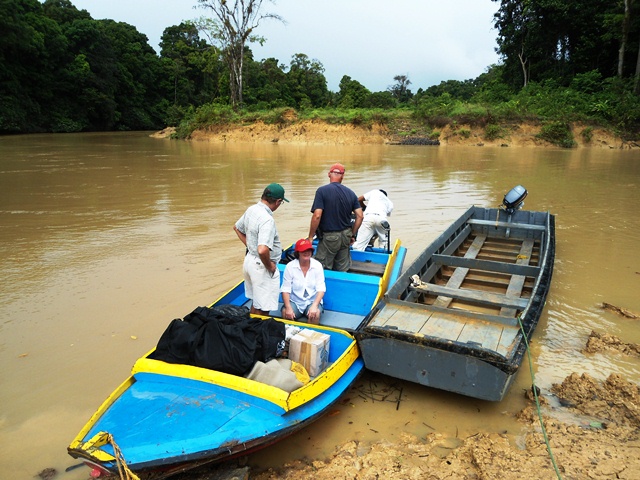 Description: D:\Gil Job Related Doc\Guyana\Guyana Photo Album\2012\02-26-12-Sam\Brain\Brain Visit\9.jpg