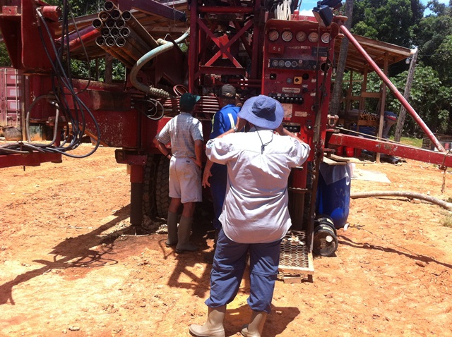 Description: D:\Gil Job Related Doc\Guyana\Guyana Photo Album\2012\02-26-12-Sam\Brain\Brain Visit\11.jpg