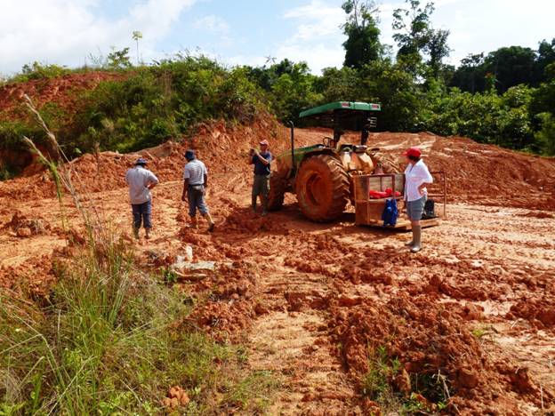 Description: D:\Gil Job Related Doc\Guyana\Guyana Photo Album\2012\02-26-12-Sam\Brain\P1000112.JPG