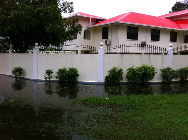 Description: D:\Gil Job Related Doc\Guyana\Guyana Photo Album\2012\02-28-12 Bel Air Flud\web\12.jpg