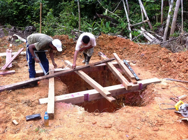 Description: D:\Gil Job Related Doc\Guyana\Guyana Photo Album\2012\01-10-12\Web\10.jpg