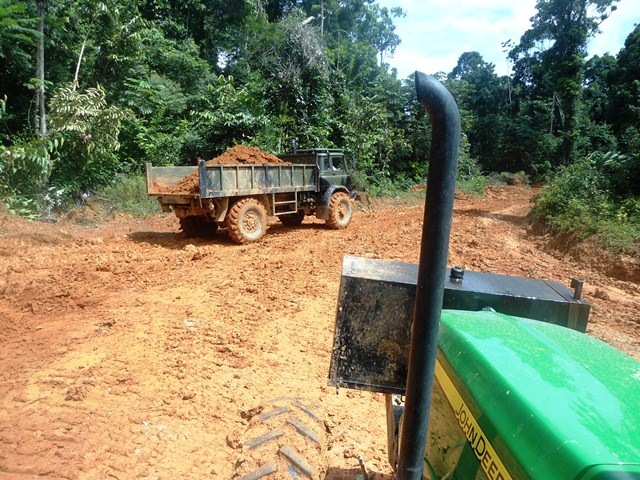 Description: D:\Gil Job Related Doc\Guyana\Guyana Photo Album\Shabanas Photos\Road to Mafia\web\11.jpg