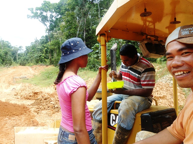 Description: D:\Gil Job Related Doc\Guyana\Guyana Photo Album\Shabanas Photos\Road to Mafia\web\13.jpg