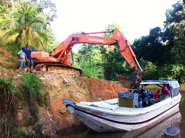 Description: D:\Gil Job Related Doc\Guyana\Guyana Photo Album\2012\01-06-12\Web\12.jpg