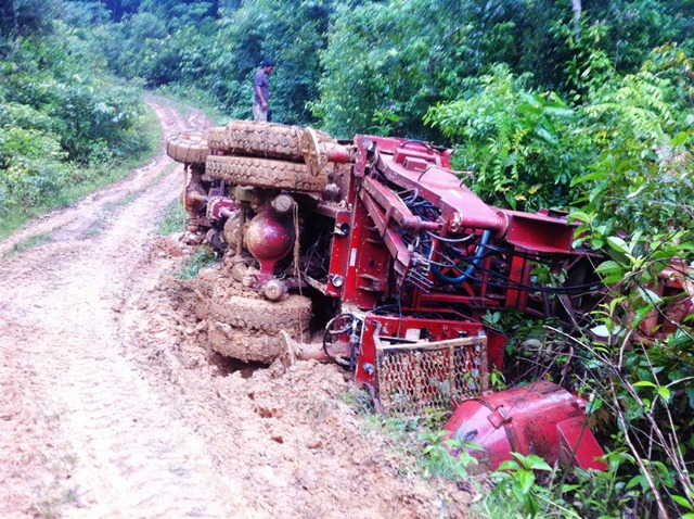 Description: D:\Gil Job Related Doc\Guyana\Guyana Photo Album\2012\Photos\06-07-12\web\8.jpg