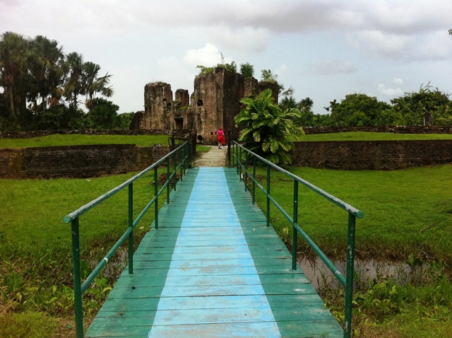 Description: D:\Gil Job Related Doc\Guyana\Guyana Photo Album\2012\03-01-12\web\4.jpg