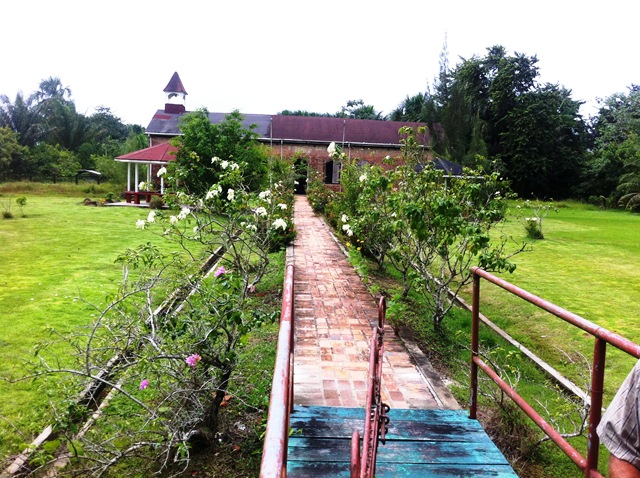 Description: D:\Gil Job Related Doc\Guyana\Guyana Photo Album\2012\03-01-12\web\18.jpg