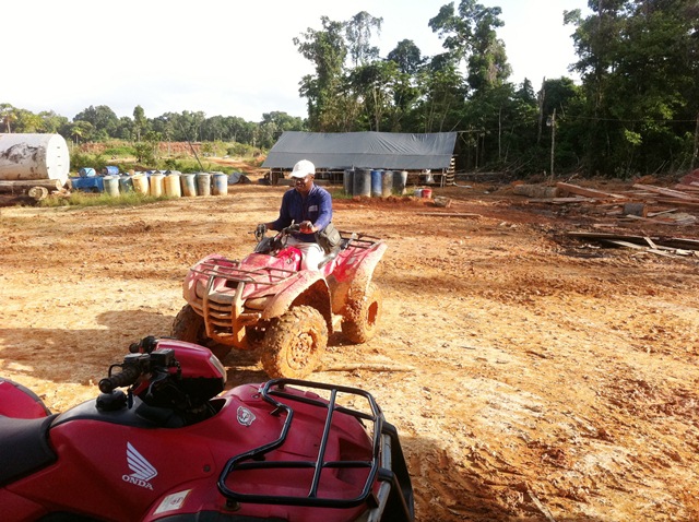 Description: D:\Gil Job Related Doc\Guyana\Guyana Photo Album\2012\Photos\04-29-12\web\29.jpg