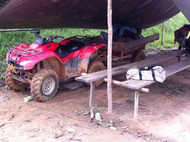 Description: D:\Gil Job Related Doc\Guyana\Guyana Photo Album\2012\Photos\05-20-12\web\2.jpg