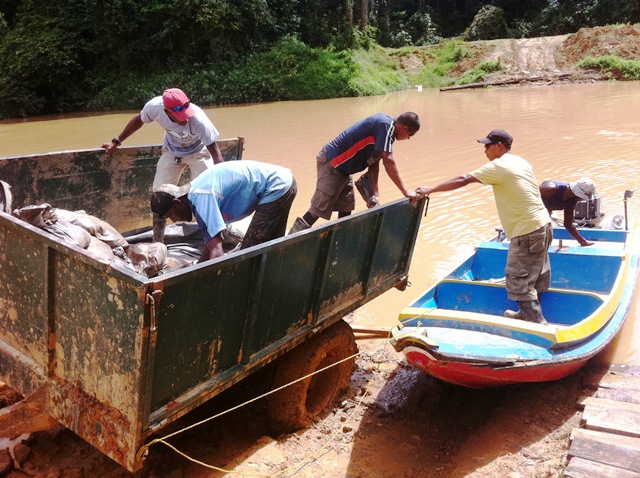 Description: D:\Gil Job Related Doc\Guyana\Guyana Photo Album\2012\Photos\05-06-12\web\1.jpg