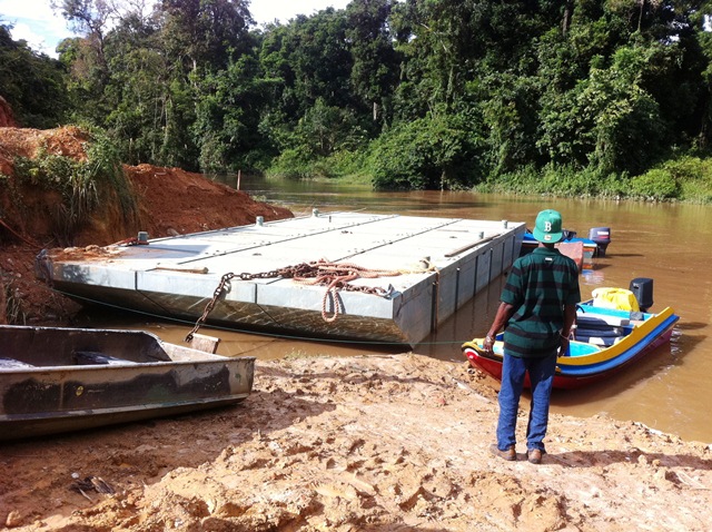 Description: D:\Gil Job Related Doc\Guyana\Guyana Photo Album\2011\11-01\Web\12.jpg