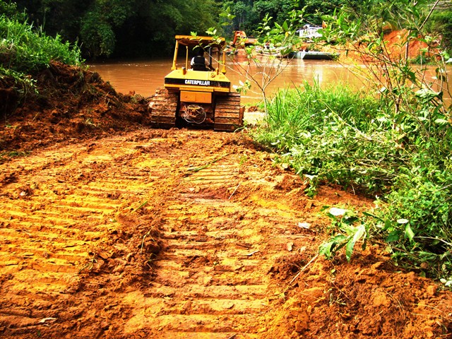 Description: D:\Gil Job Related Doc\Guyana\Guyana Photo Album\2011\11-28\Web\4.jpg