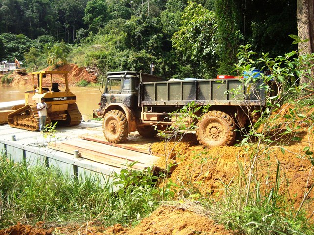 Description: D:\Gil Job Related Doc\Guyana\Guyana Photo Album\2011\11-28\Web\12.jpg