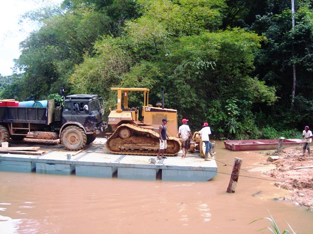 Description: D:\Gil Job Related Doc\Guyana\Guyana Photo Album\2011\11-28\Web\16.jpg