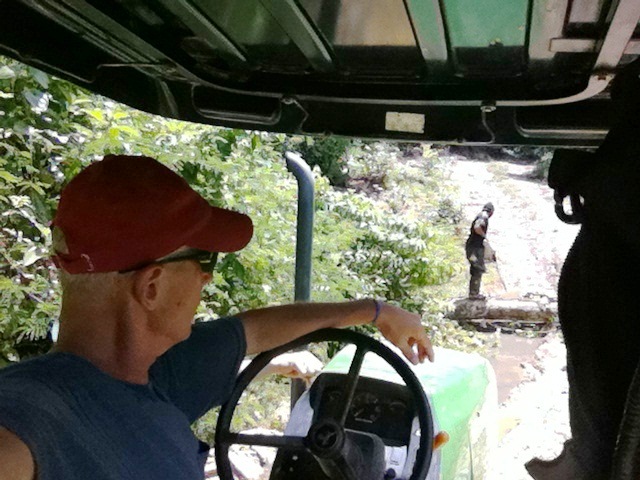 Description: D:\Gil Job Related Doc\Guyana\Guyana Photo Album\2011\11-02\Web\6.jpg