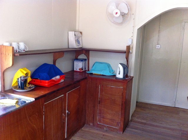 Description: D:\Gil Job Related Doc\Guyana\Guyana Photo Album\2011\11-03\Gest Hous\16.jpg