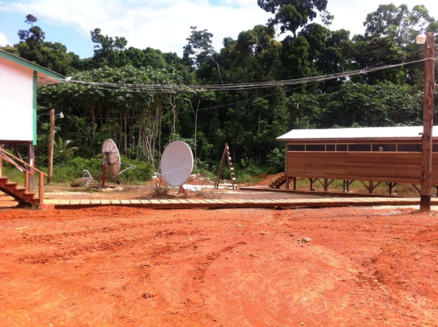 Description: D:\Gil Job Related Doc\Guyana\Guyana Photo Album\2011\11-03\Web2Cameras\6.jpg